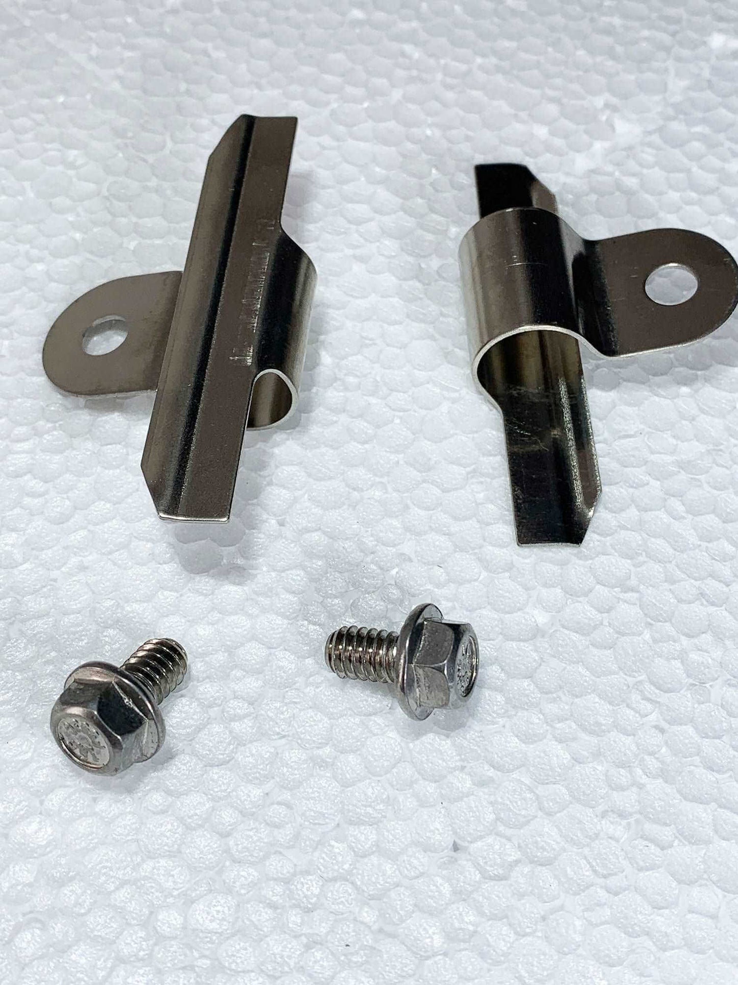 1964-67 Front brake pads, D11 semi metallic and Clips