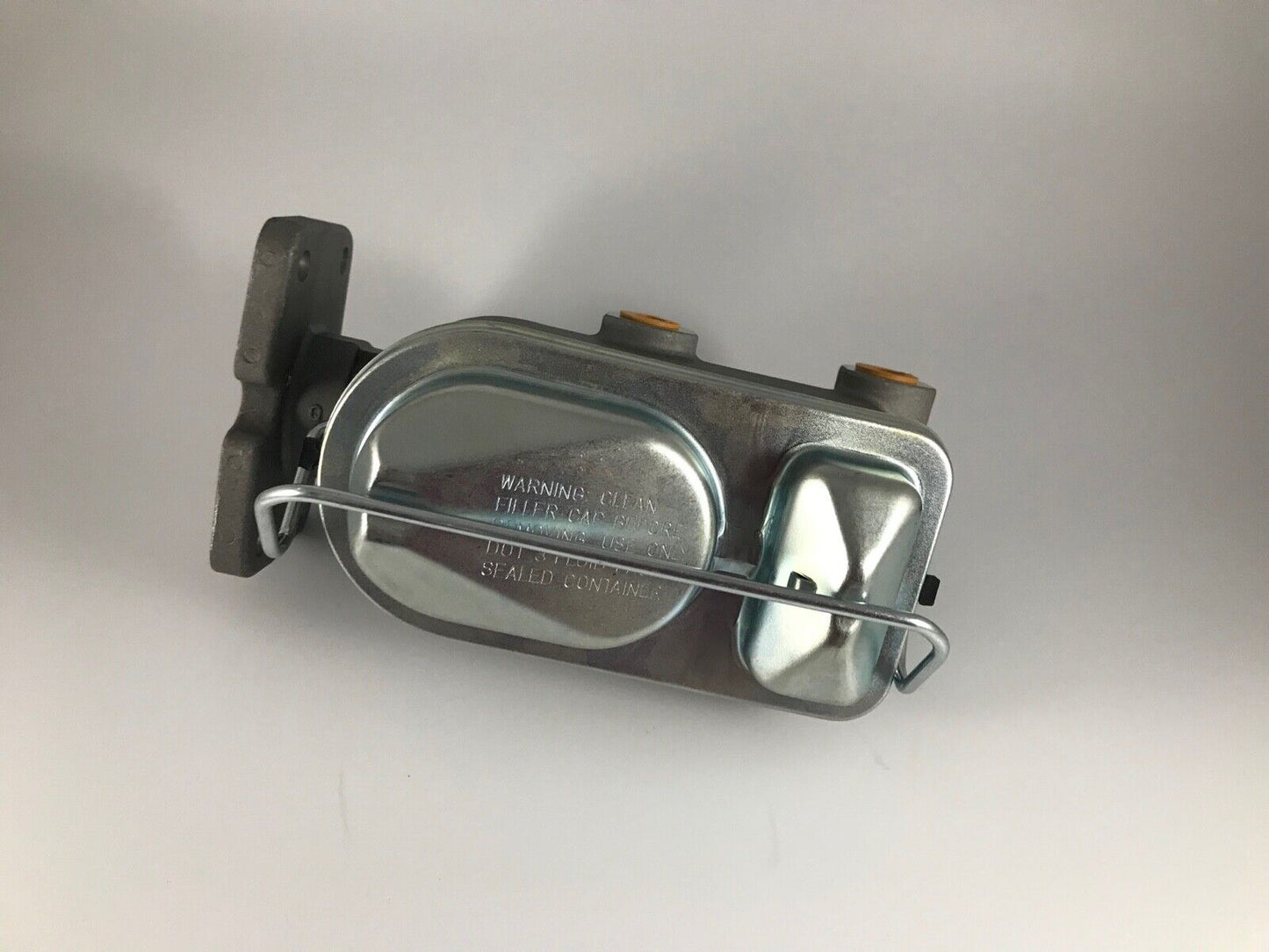 1962-74 Mopar E body ALUMINUM Master Cylinder, 1-1/32 bore, 3.2 lbs, 4 bolt