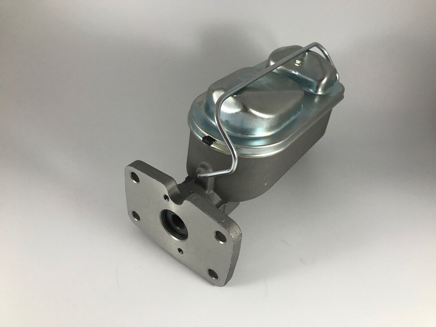 1962-74 Mopar E body ALUMINUM Master Cylinder, 1-1/32 bore, 3.2 lbs, 4 bolt