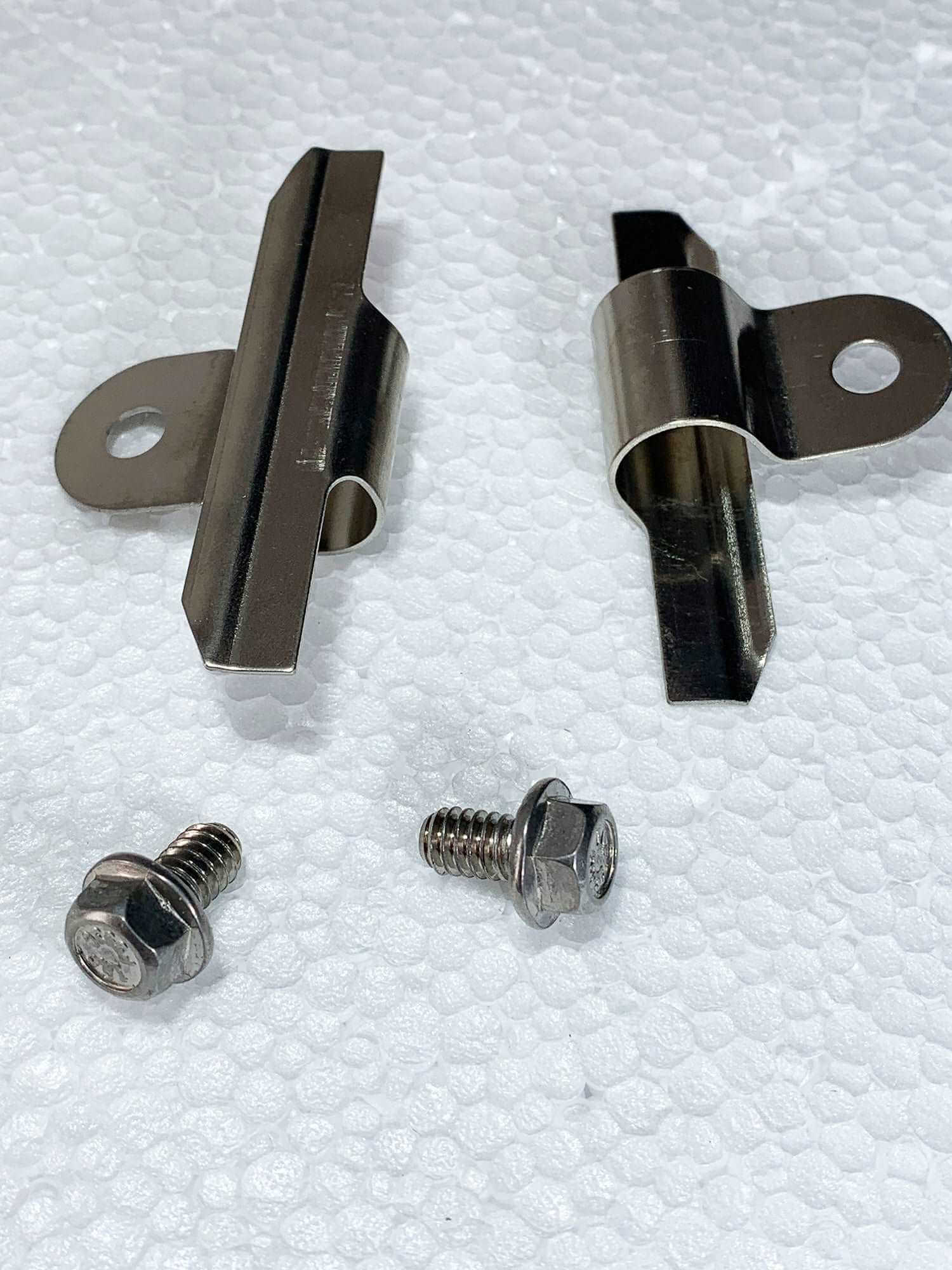 1964-67 Front brake  pads, D11 semi metallic and Clips